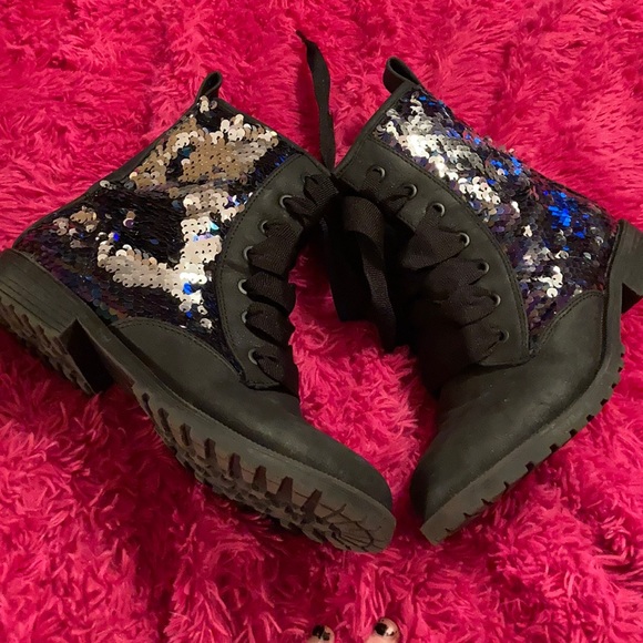 BUNDLE of Cute Glitter Sequin Zipper Boots and Glitter Shoes Size 3 Girls! π - Picture 2 of 16